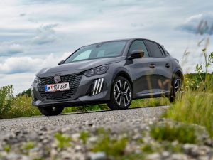 Peugeot 208 GT Hybrid 100 (c) Stefan Gruber