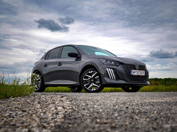Peugeot 208 GT Hybrid 100 (c) Stefan Gruber