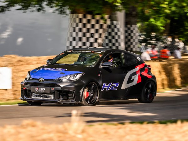 (c) Toyota