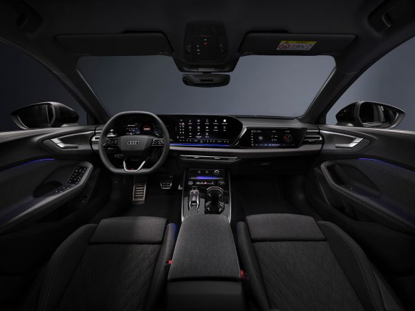 (c) Audi AG