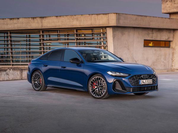 (c) Audi AG