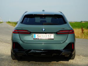 BMW i5 eDrive40 Touring (c) Kyrillos Ibrahim