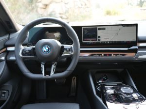 BMW i5 eDrive40 Touring (c) Kyrillos Ibrahim