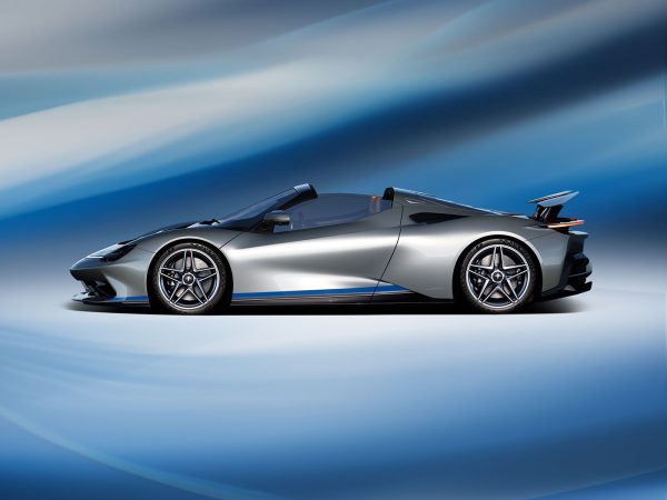 (c) Automobili Pininfarina