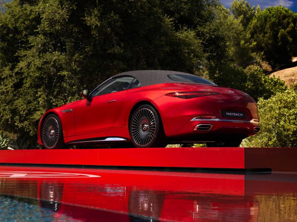 (c) Mercedes-Benz Group