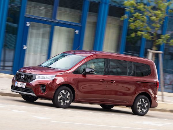 (c) Nissan