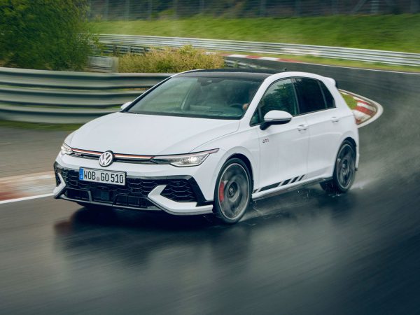 (c) Volkswagen Group/ Porsche Holding