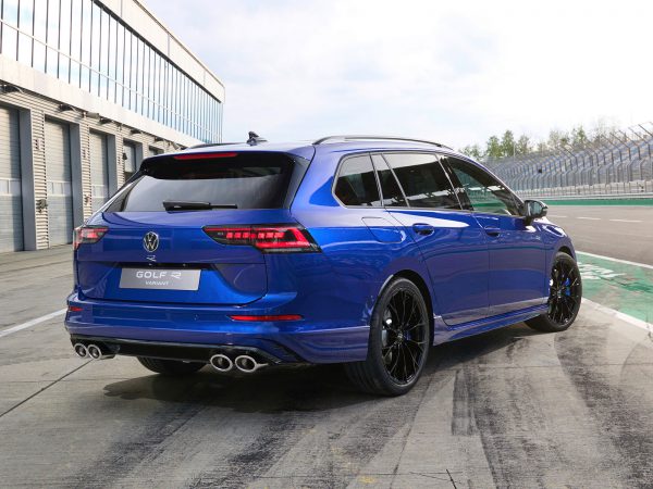 (c) Volkswagen Group/ Porsche Holding