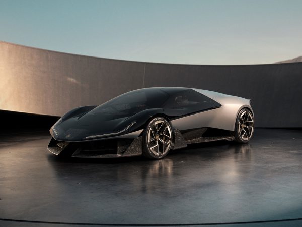 (c) Lotus Cars