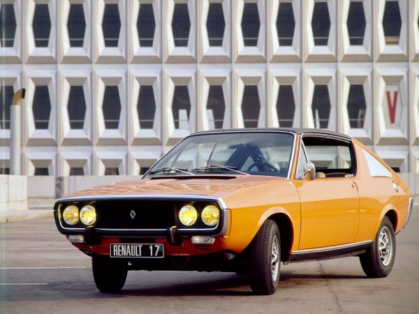 (c) Renault Communications