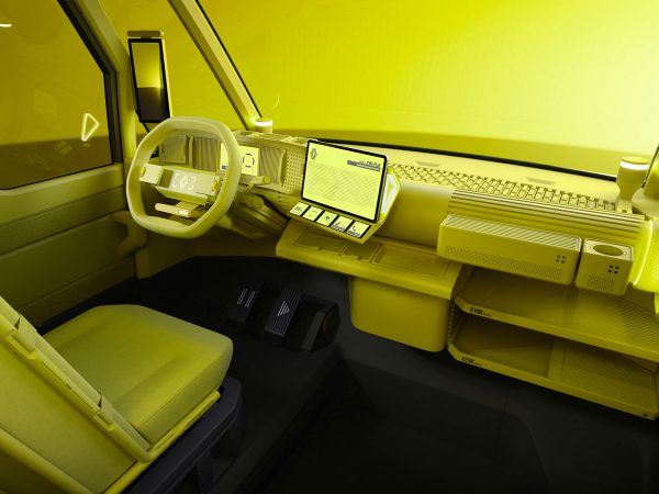 (c) Renault Communications