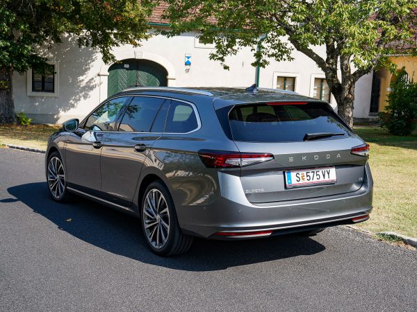 Skoda Superb Combi iV Laurin & Klement (c) Stefan Gruber