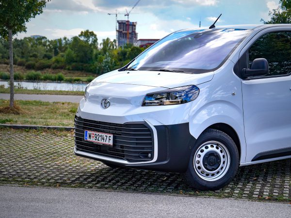 Toyota Proace 2,0 D-4D 144 AT Select (c) Stefan Gruber