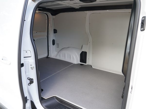 Toyota Proace 2,0 D-4D 144 AT Select (c) Stefan Gruber