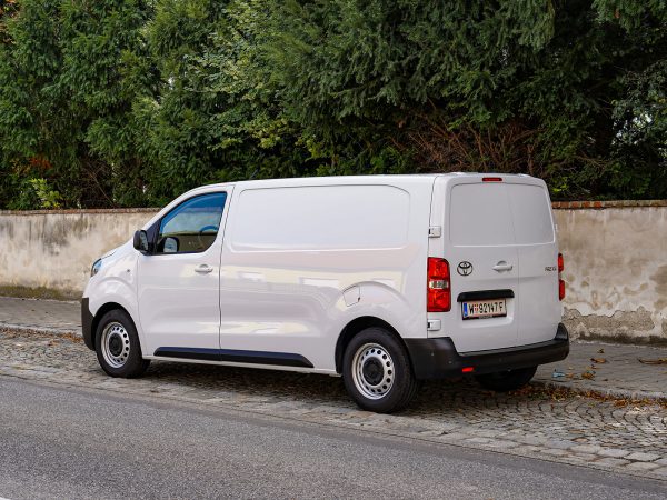Toyota Proace 2,0 D-4D 144 AT Select (c) Stefan Gruber