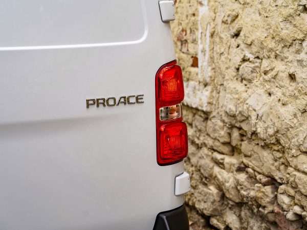 Toyota Proace 2,0 D-4D 144 AT Select (c) Stefan Gruber