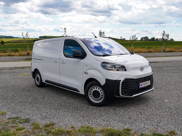 Toyota Proace 2,0 D-4D 144 AT Select (c) Stefan Gruber