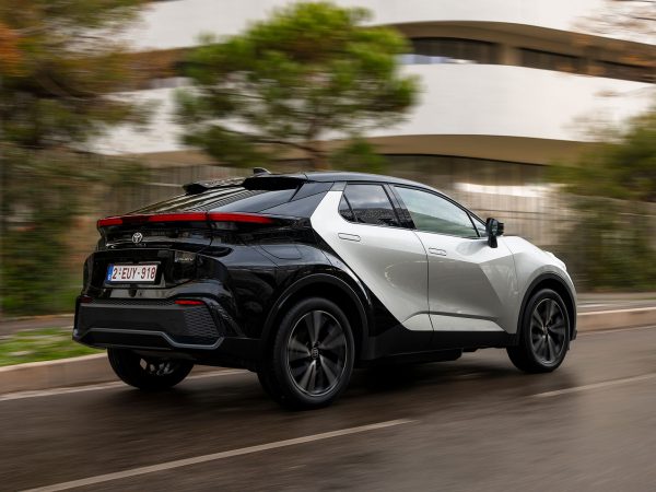 (c) Toyota