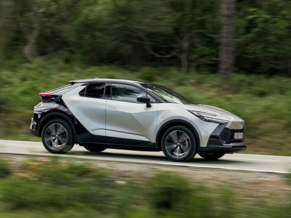 (c) Toyota