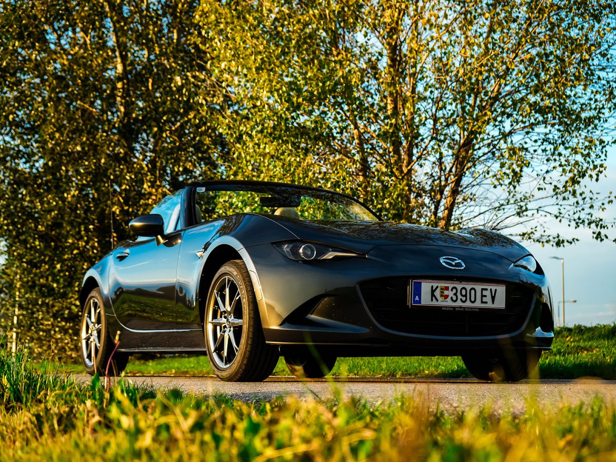 Mazda MX-5 Kazari (c) Kyrillos Ibrahim