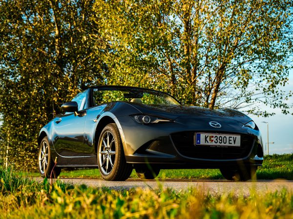 Mazda MX-5 Kazari (c) Kyrillos Ibrahim