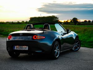 Mazda MX-5 Kazari (c) Kyrillos Ibrahim