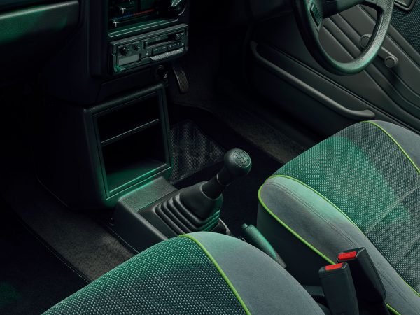 (c) Kia UK