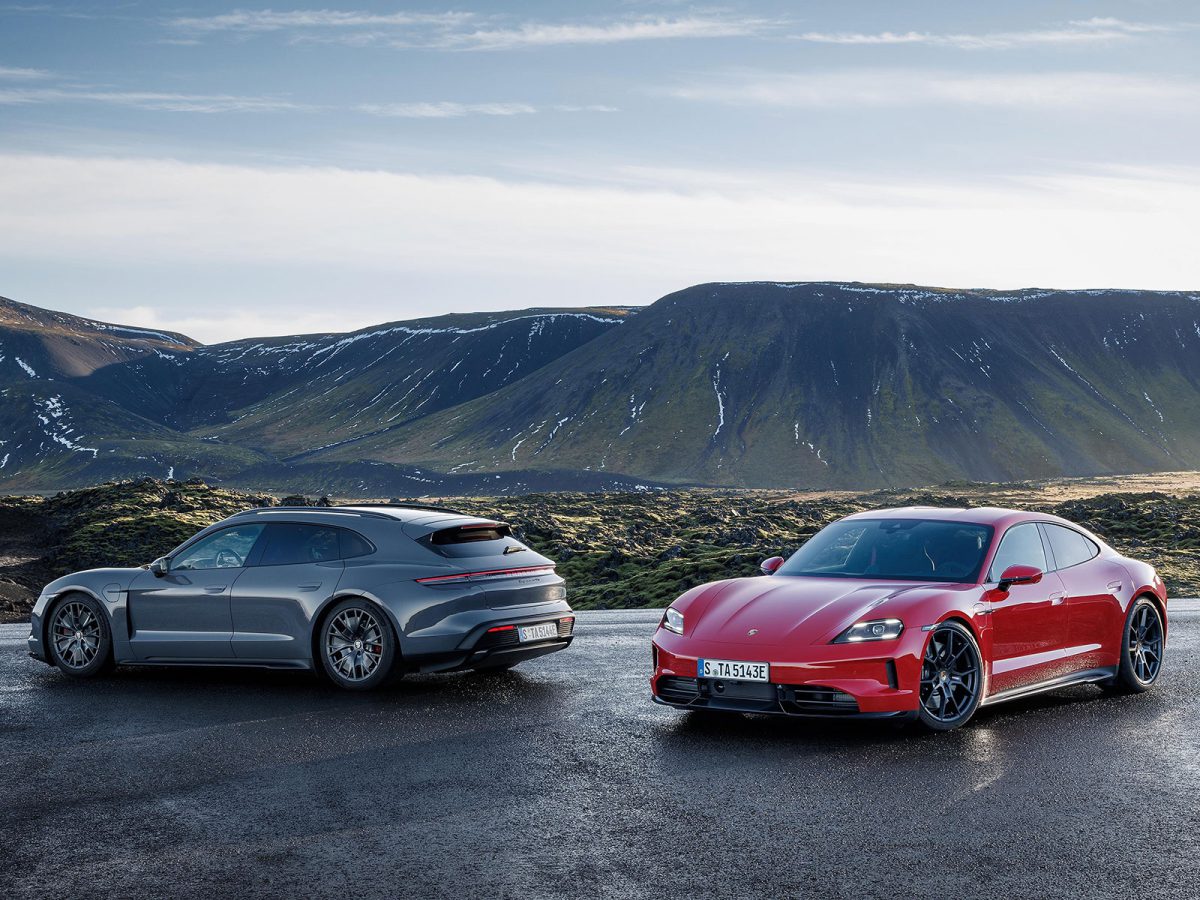 (c) Dr. Ing. h.c. F. Porsche AG