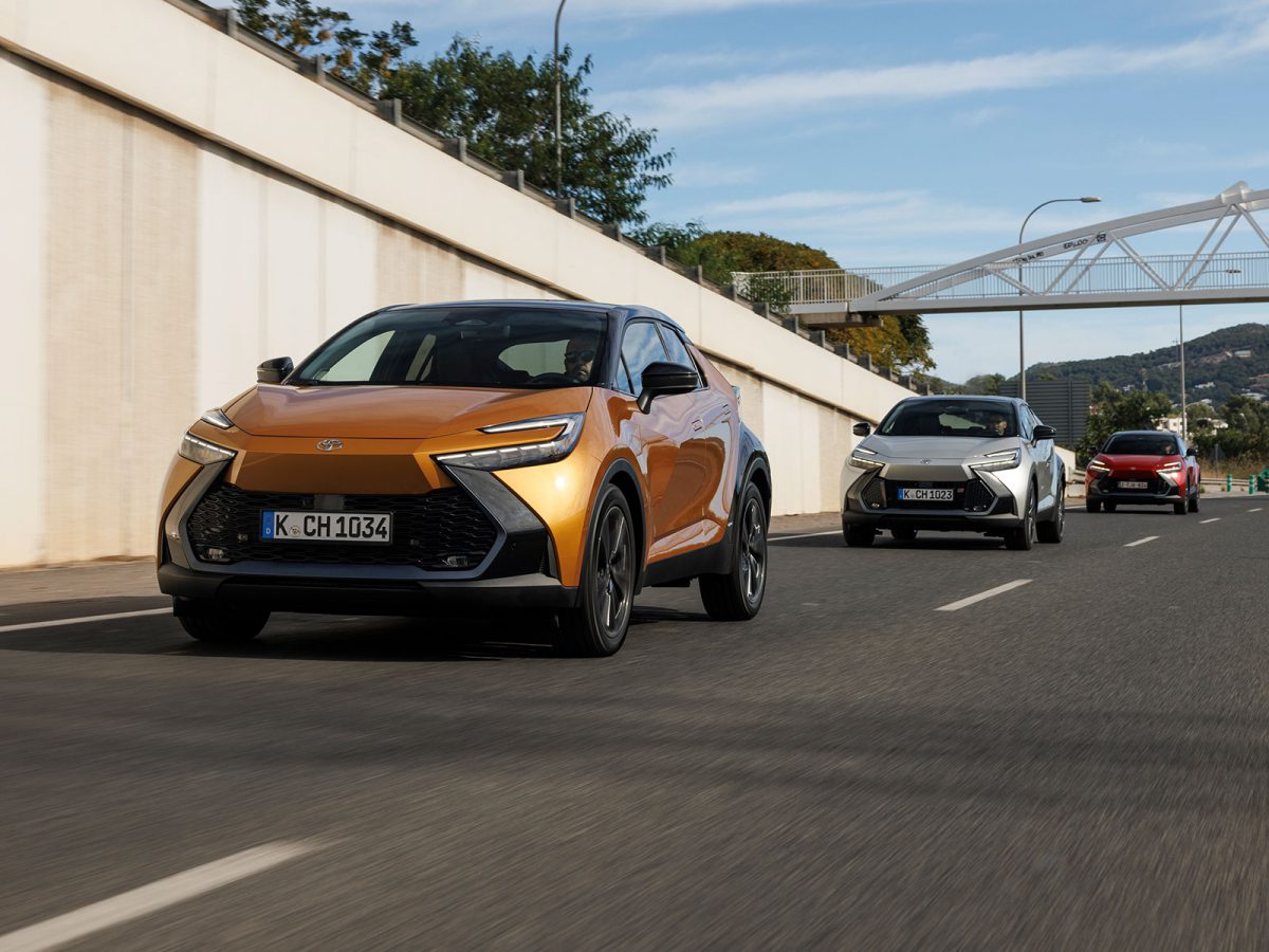 (c) Toyota