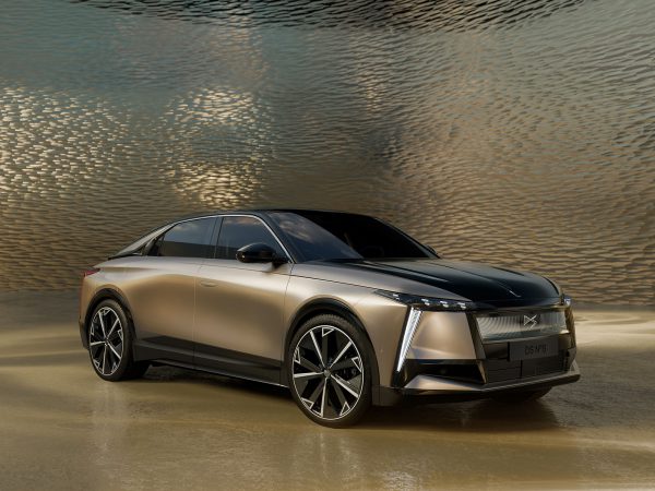 (c) DS Automobilies