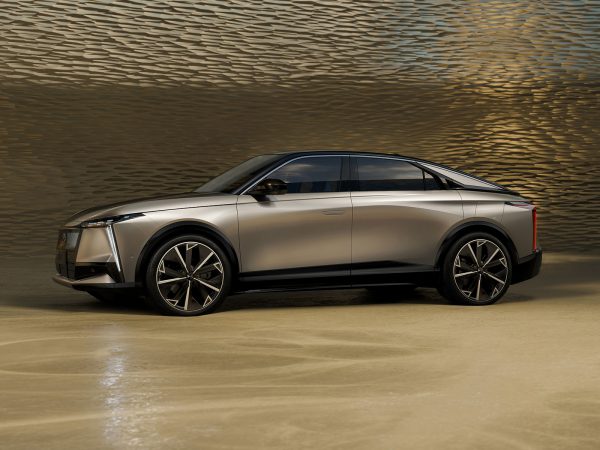 (c) DS Automobilies