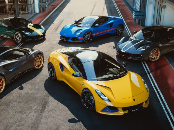 (c) Lotus Cars