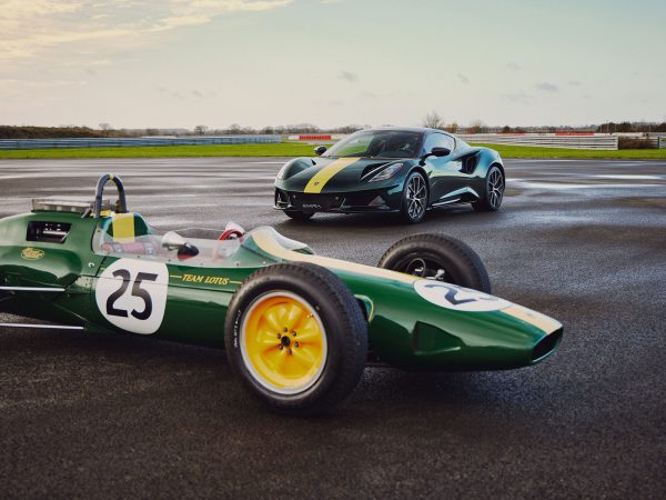 (c) Lotus Cars