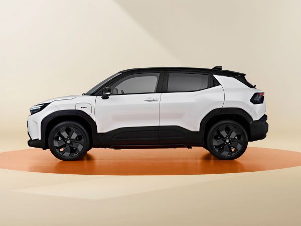 (c) Toyota