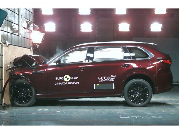 (c) ÖAMTC/Euro NCAP