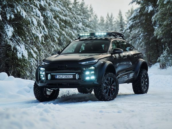 (c) Audi AG