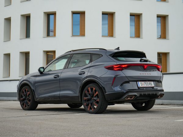 Cupra Formentor VZ e-Hybrid (c) Kyrillos Ibrahim