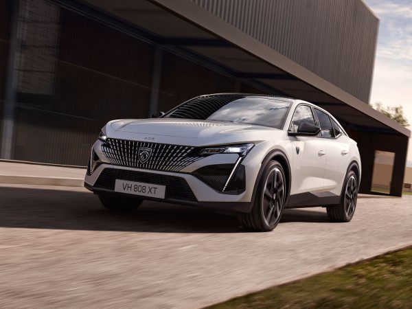 (c) Peugeot
