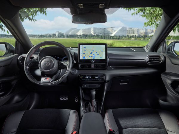 (c) Toyota
