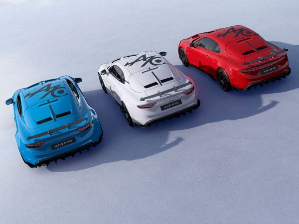 (c) Renault Communications