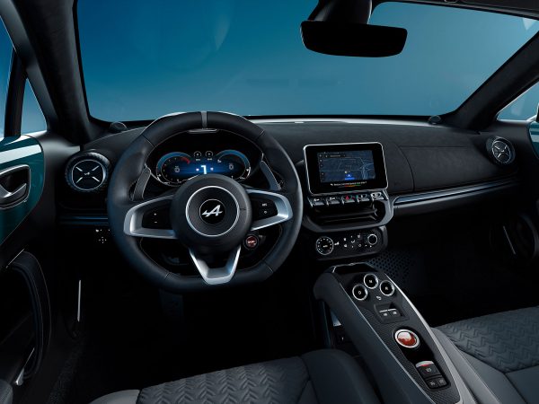 (c) Renault Communications