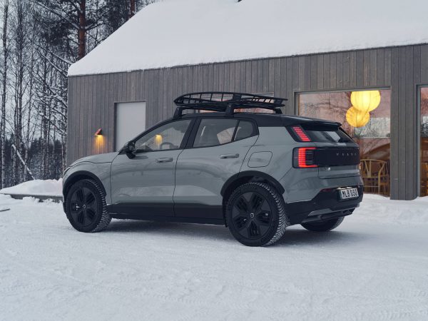 (c) Volvo Cars
