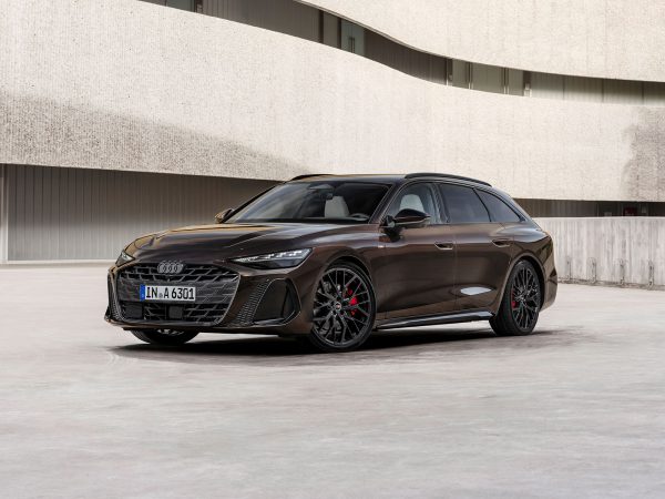 (c) Audi AG