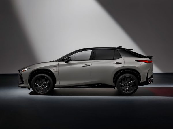 (c) Lexus