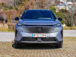 Peugeot 5008 GT Hybrid 136 e-DCS6 (c) Stefan Gruber