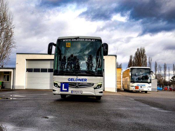 Der Mercedes Tourismo Fahrschulbus (c) Stefan Gruber
