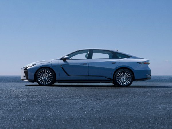 (c) Lexus