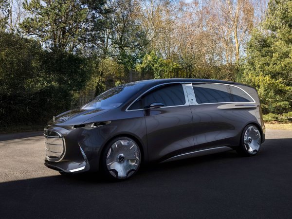 (c) Mercedes-Benz AG