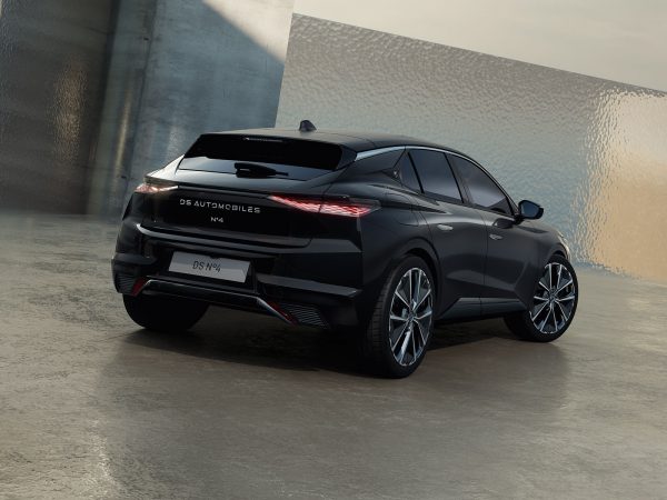 (c) DS Automobiles