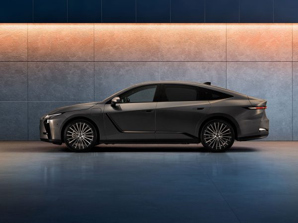 (c) Lexus